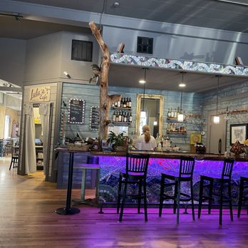 Lulu's on Main - Bar - Bars Near Me - Sylva, North Carolina
