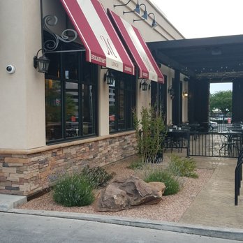 la Madeleine - Outside eating and sitting area - Bakeries Near Me - Albuquerque, New Mexico