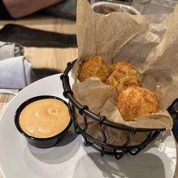 5 Arch Brewing - Jalapeño Poppers