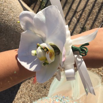 Surroundings - Such a beauty - Florists Near Me - Washington, DC, District of Columbia