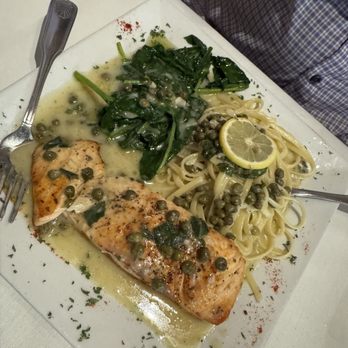 Joe’s Italian Restaurant - Salmon Piccata - The salmon was cooked perfectly and the lemon sauce was fun! - Italian Near Me - Lake Jackson, Texas