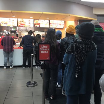Jollibee - Lots of people Sunday night - Fast Food Near Me - Union City, California
