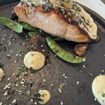 G & B Dockside - Faroe Island Salmoy - Seafood Near Me - Fort Lauderdale, Florida