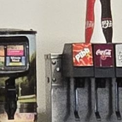 Fatte Albert's Pizza - FATTE ALBERTS GOT THAT PIBB! (Only the finest establishments carry Coke and Pibb @James)