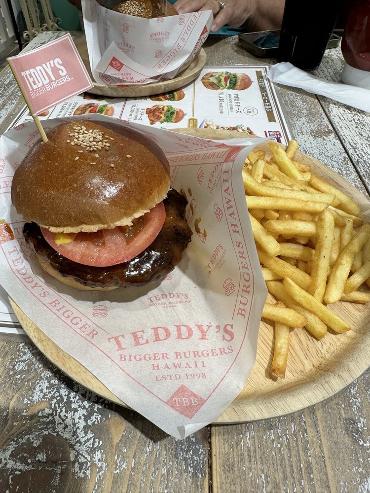 Teddy's Bigger Burgers Yokohama World Porters