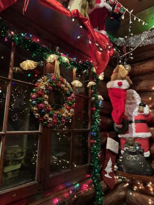 Old Log Theatre by null