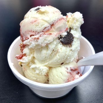 Daddy’s Dairy - Raspberry truffle chip - Ice Cream & Frozen Yogurt Near Me - Randolph, Massachusetts