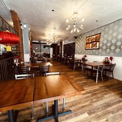 Sirinya's Thai Restaurant & Lounge - 7/5/25