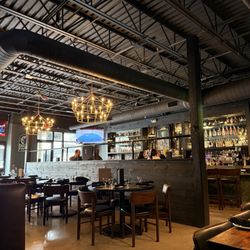 Main restaurant area and bar
