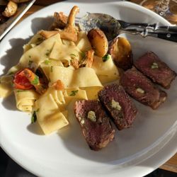 Mangia e Vai - This mushroom pasta was amazing!