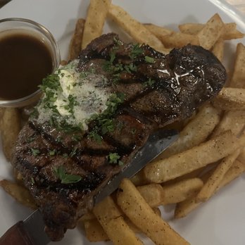 Elephant & Castle - Steak & Chips - British Near Me - Seattle, Washington