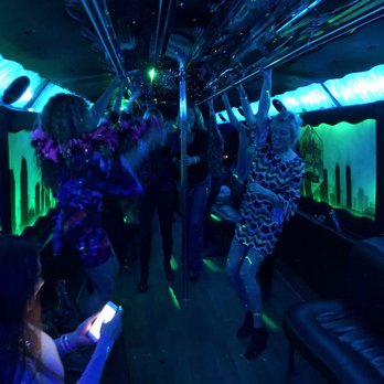 Cali Party Bus - Limos Near Me - San Diego, California