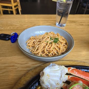 Station 16 - Garlic noodles. Please take these off the menu. Please - Seafood Near Me - Sacramento, California Station 16 - Garlic noodles. Please take these off the menu. Please - Seafood Near Me - Sacramento, California