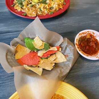Papagayos - Chips & Salsa - Mexican Near Me - Lake Arrowhead, California
