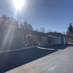 E-Town Amish Furniture - Outdoor furniture display