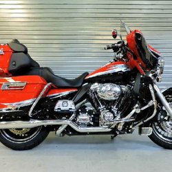 76 Cycle Shop - No man is ever an idiot for buying an ElectraGlide