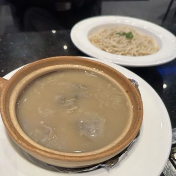 Day & Night Angus Beef King Crab - Pork Stomach and Chicken with Noodle in White Pepper Corn Soup ($14.95) - Seafood Near Me - Toronto, Ontario Day & Night Angus Beef King Crab - Pork Stomach and Chicken with Noodle in White Pepper Corn Soup ($14.95) - Seafood Near Me - Toronto, Ontario