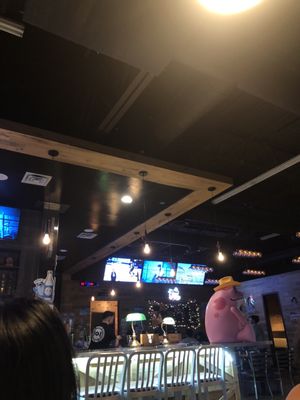 JR's Bar & Grill by null