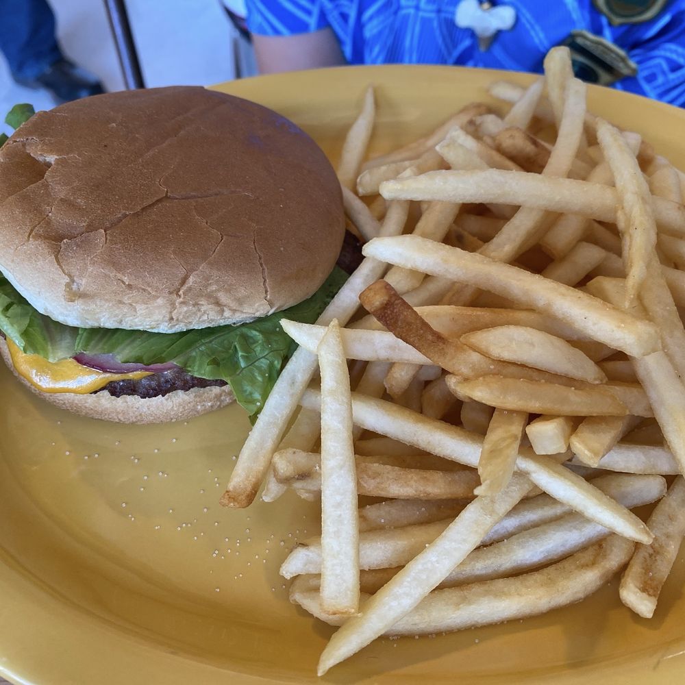 Corn House Cafe - Classic cheeseburger. - Cafes Near Me - Ganado, Arizona Corn House Cafe - Classic cheeseburger. - Cafes Near Me - Ganado, Arizona