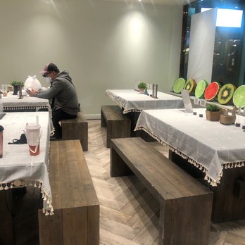 Uni Uni - Seating area - Bubble Tea Near Me - Chicago, Illinois Uni Uni - Seating area - Bubble Tea Near Me - Chicago, Illinois