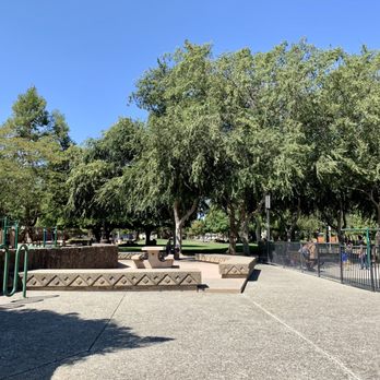 Raynor Park - Older kid playground on left and younger kid playground on right - Parks Near Me - Sunnyvale, California Raynor Park - Older kid playground on left and younger kid playground on right - Parks Near Me - Sunnyvale, California