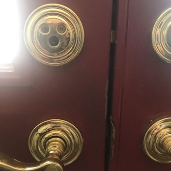 Quick Mobile Lock and Key - Broken Dead bolt - Keys & Locksmiths Near Me - Fullerton, California Quick Mobile Lock and Key - Broken Dead bolt - Keys & Locksmiths Near Me - Fullerton, California