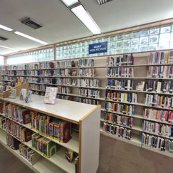 Alabaster Public Library - Inside library
