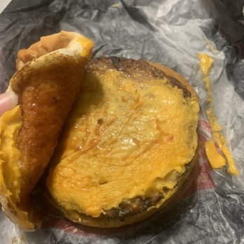 Carl's Jr - Fast Food Near Me - La Mesa, California