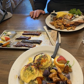 Sweet Maple - Millionaire s Bacon, The Original Benedict breakfast, One French Toast Weekend Breakfast - American Near Me - San Francisco, California Sweet Maple - Millionaire s Bacon, The Original Benedict breakfast, One French Toast Weekend Breakfast - American Near Me - San Francisco, California