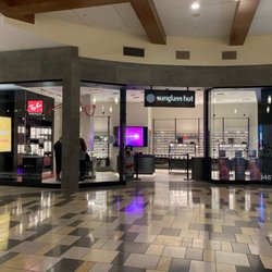 Sunglass Hut