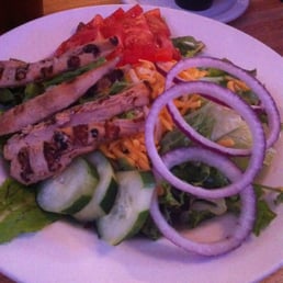 Chase salad with grilled chicken
