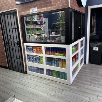 On Point Washateria - The office - Laundromat Near Me - Houston, Texas