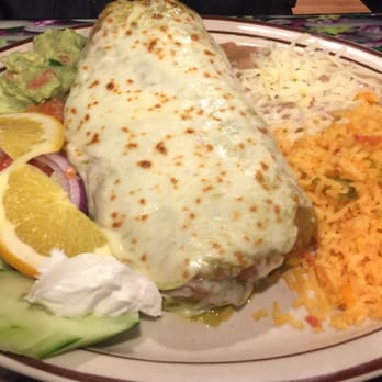 La Canoa - steak chimichanga - Seafood Near Me - Waukegan, Illinois La Canoa - steak chimichanga - Seafood Near Me - Waukegan, Illinois