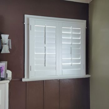 GD Blinds & Shutters - Living room shutter - Shades & Blinds Near Me GD Blinds & Shutters - Living room shutter - Shades & Blinds Near Me