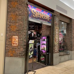 Spencer's - Inviting entrance