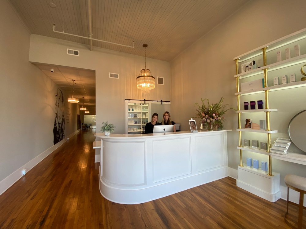 Brooke Nix Medical Aesthetics Logo