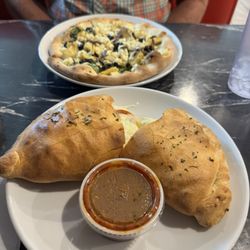 Angelo's Downtown Pizza