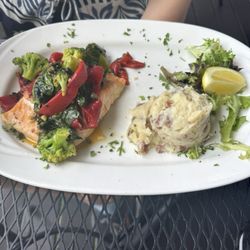 Black Bear Restaurant - Salmon