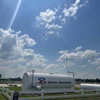 Skydive Spaceland - Houston - Skydiving Near Me - Rosharon, Texas Skydive Spaceland - Houston - Skydiving Near Me - Rosharon, Texas