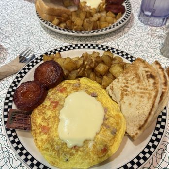 Upstreet - Denver Omelete, sujuk, - Breakfast & Brunch Near Me - Pittsburgh, Pennsylvania