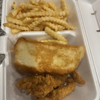 Raising Cane's Chicken Fingers - 3 finger box - Fast Food Near Me - Phoenix, Arizona Raising Cane's Chicken Fingers - 3 finger box - Fast Food Near Me - Phoenix, Arizona