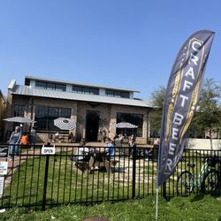 Wingman Brewing - Entrance