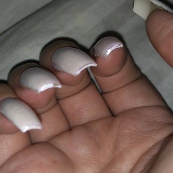 Beautique Nail Spa - Worst nail polish I've ever had from a salon - Nail Salons Near Me - Henderson, Nevada
