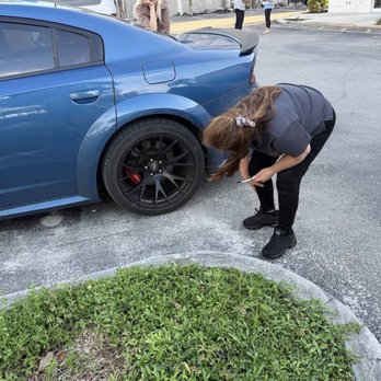 Pep Boys - Manager can't believe she ordered wrong replacement tire size - Auto Repair Near Me - Hollywood, Florida Pep Boys - Manager can't believe she ordered wrong replacement tire size - Auto Repair Near Me - Hollywood, Florida