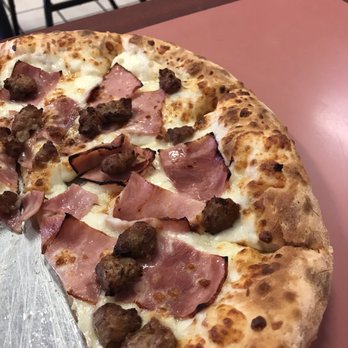 Chariot Pizza - Ham and sausage - Pizza Near Me - Tucson, Arizona
