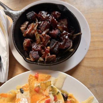Kangaroo & Kiwi - Nachos and burnt ends - Pubs Near Me - Seattle, Washington Kangaroo & Kiwi - Nachos and burnt ends - Pubs Near Me - Seattle, Washington