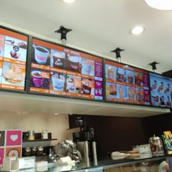 Dunkin' Donuts - Kaffee 1,95; Latte Macchiato & Cappuccino 3,45; Espresso 1,95; Heiße Schoko 2,95; Tee 2,95