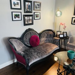 Holloway's Custom Upholstery