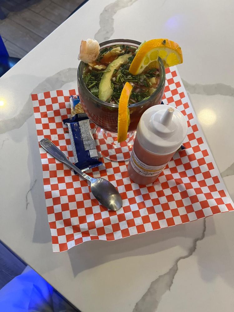 El Rinconcito Bar & Grill