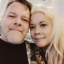 Woody's Barber Shop - My smoking hot hubby